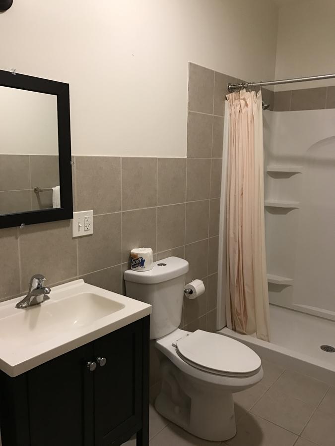 Waterbury Big Apple Motel Екстериор снимка